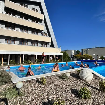Domki Holenderskie Eden Resort&Spa-3
